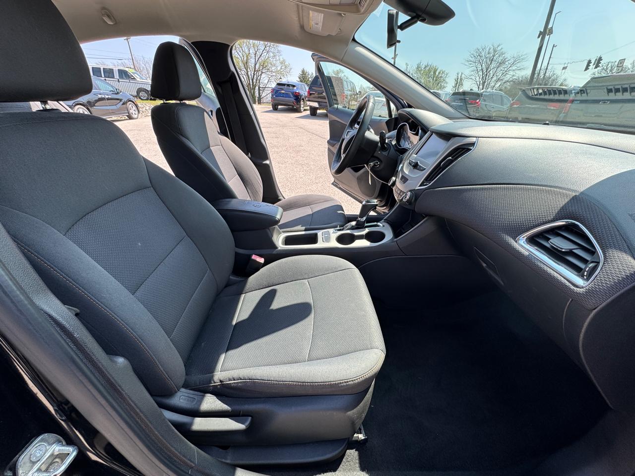 Chevrolet Cruze LS Auto 2018