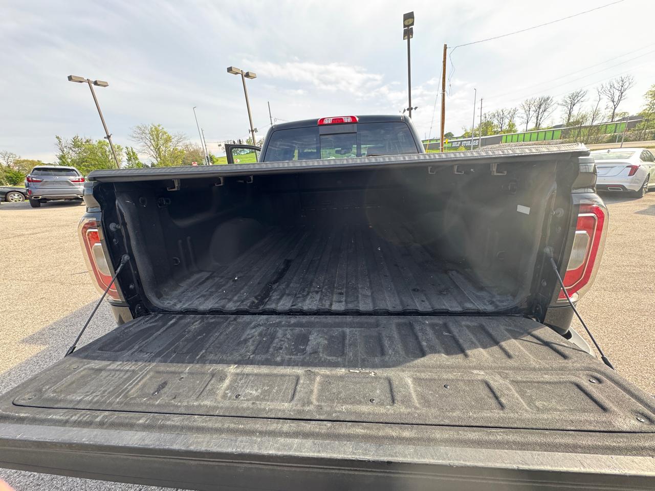 GMC Sierra 1500 Denali Crew Cab Short Box 4WD 2018