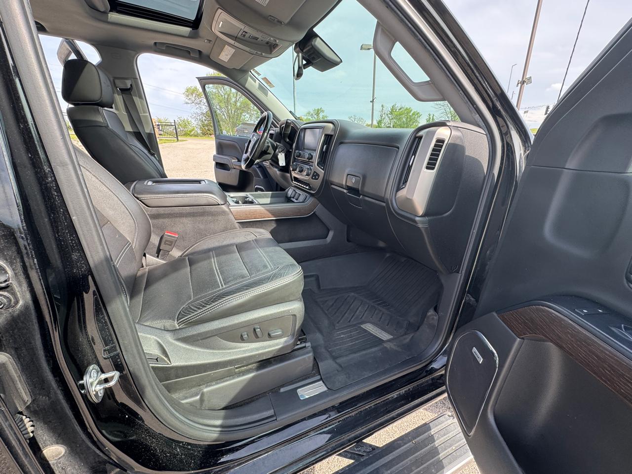 GMC Sierra 1500 Denali Crew Cab Short Box 4WD 2018