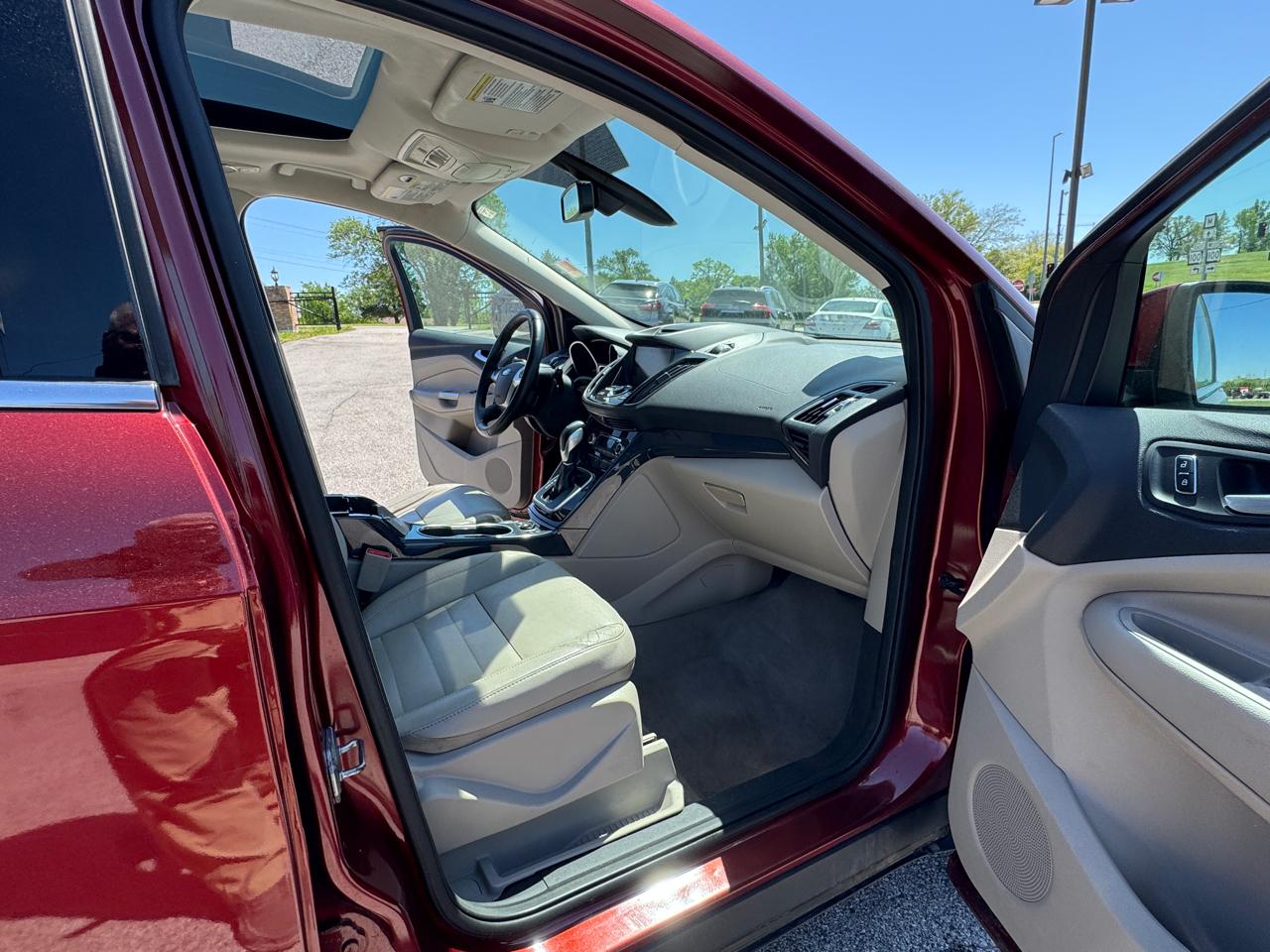 Ford Escape Titanium FWD 2014