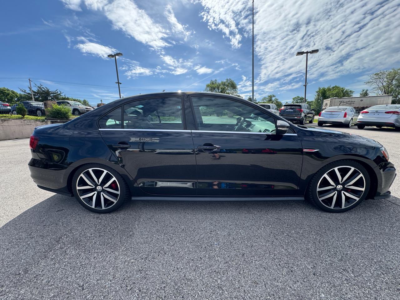 Volkswagen Jetta  2018