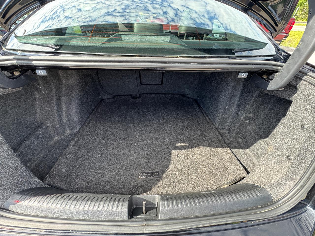Volkswagen Jetta  2018