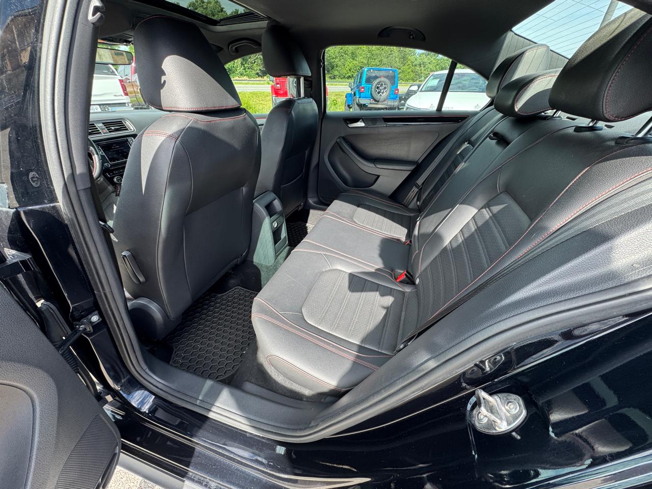 Volkswagen Jetta  2018