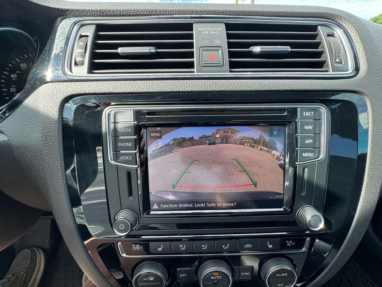 Volkswagen Jetta  2018
