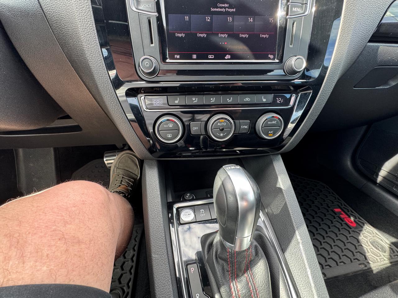 Volkswagen Jetta  2018