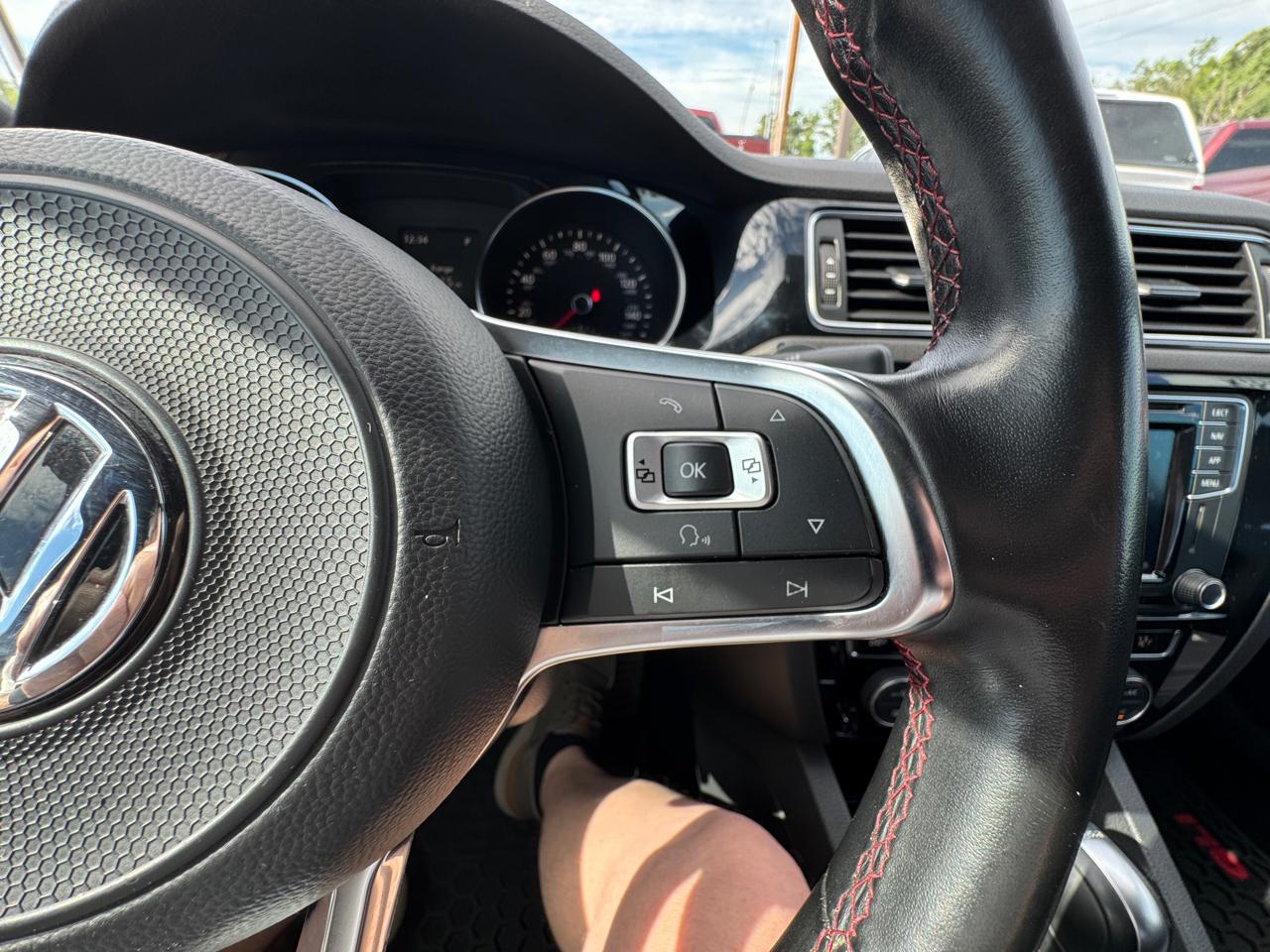 Volkswagen Jetta  2018