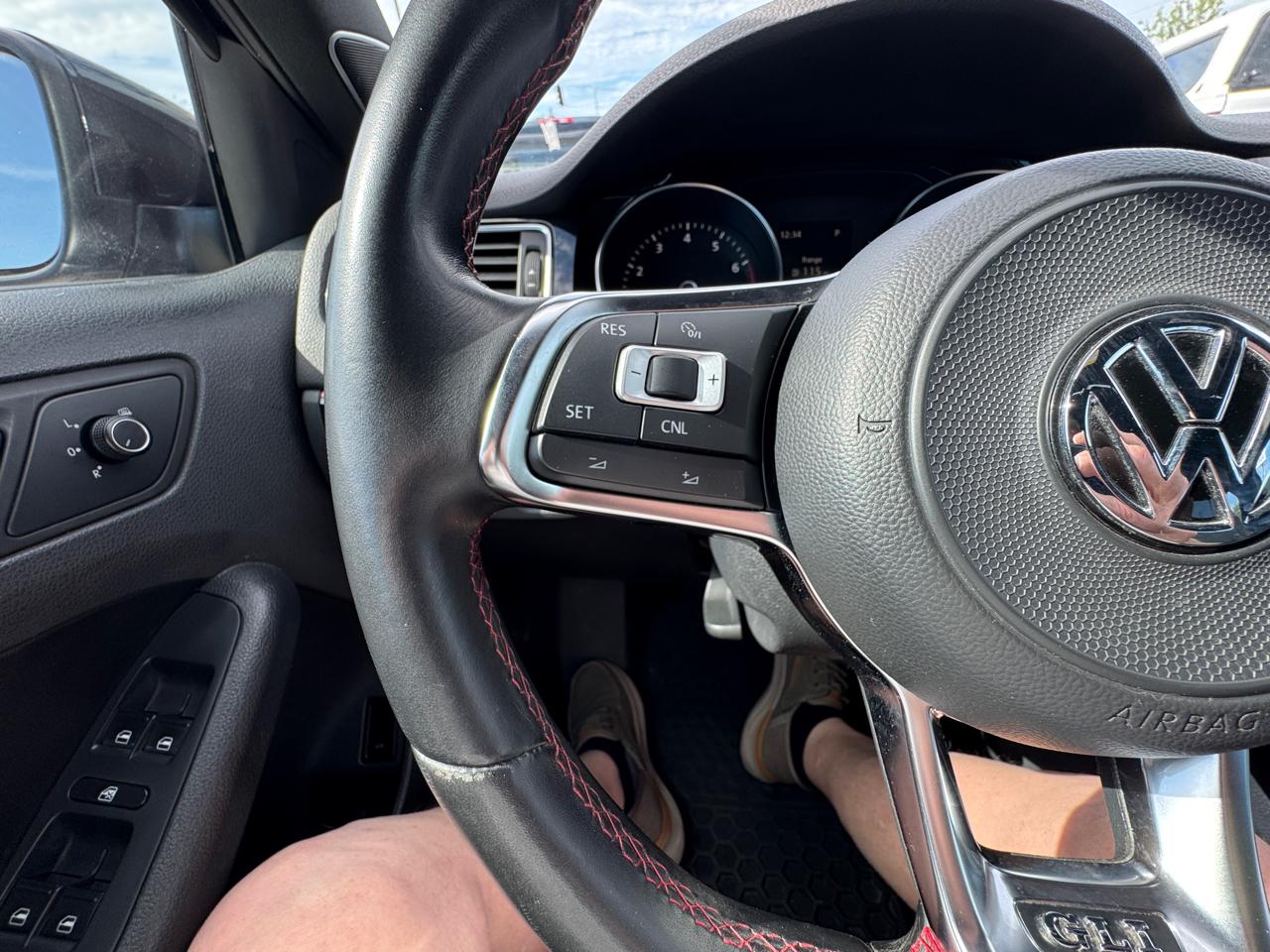 Volkswagen Jetta  2018