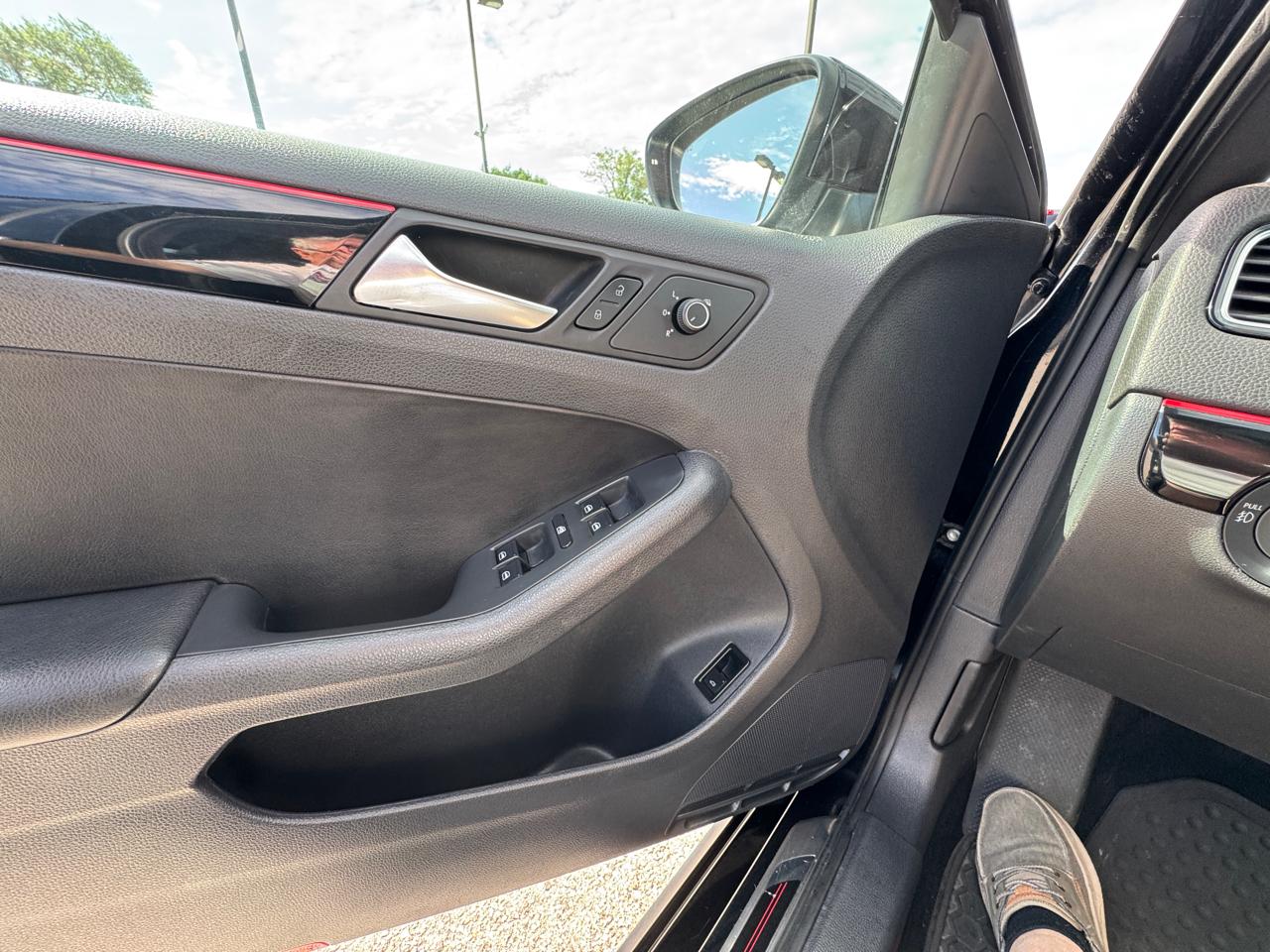 Volkswagen Jetta  2018