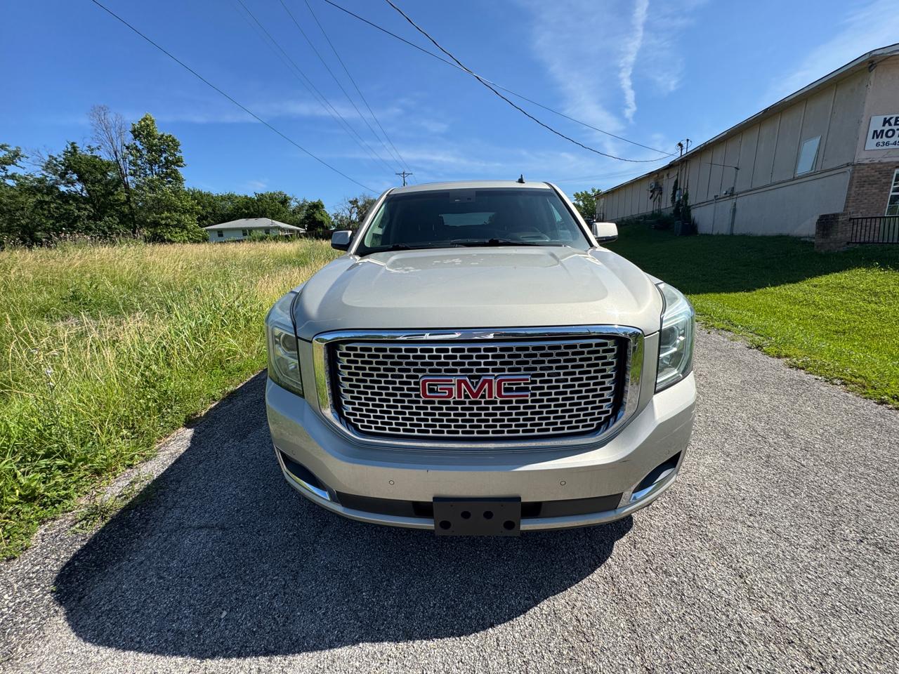 GMC Yukon Denali XL 4WD 2015
