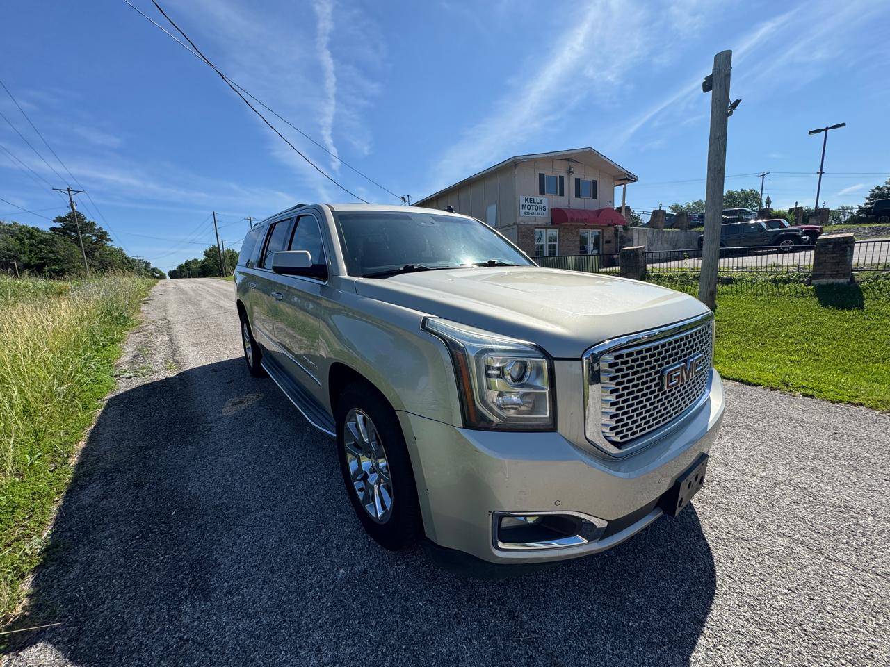 GMC Yukon Denali XL 4WD 2015