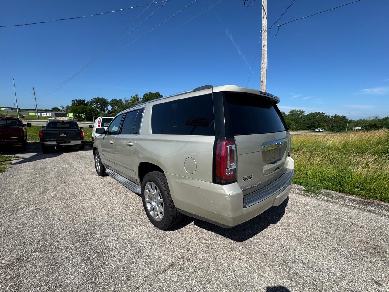 GMC Yukon Denali XL 4WD 2015