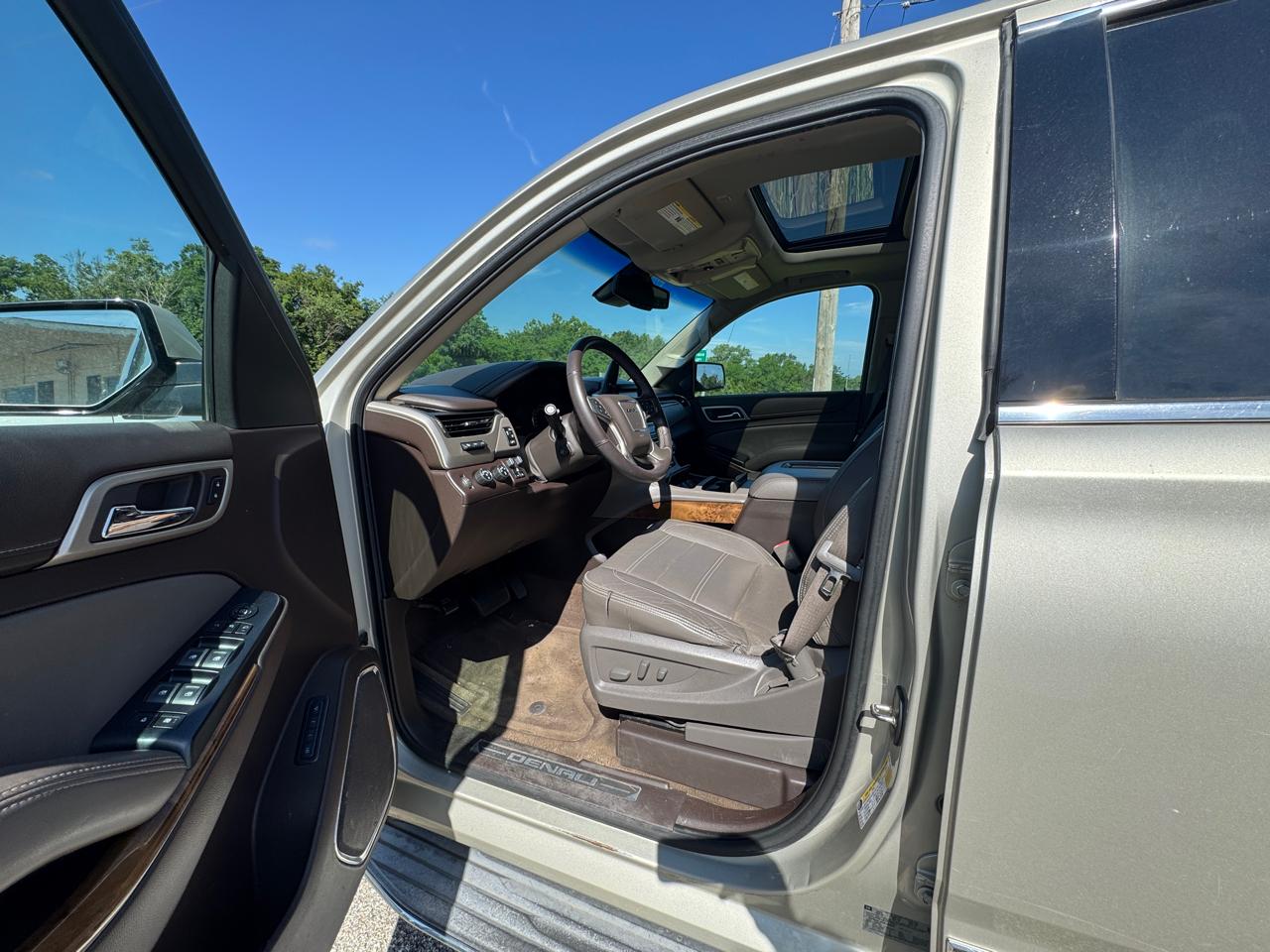 GMC Yukon Denali XL 4WD 2015