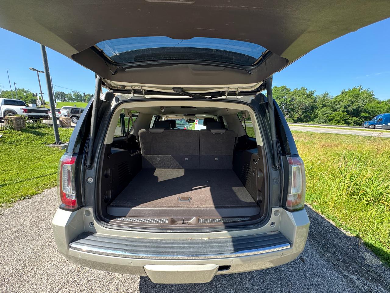 GMC Yukon Denali XL 4WD 2015