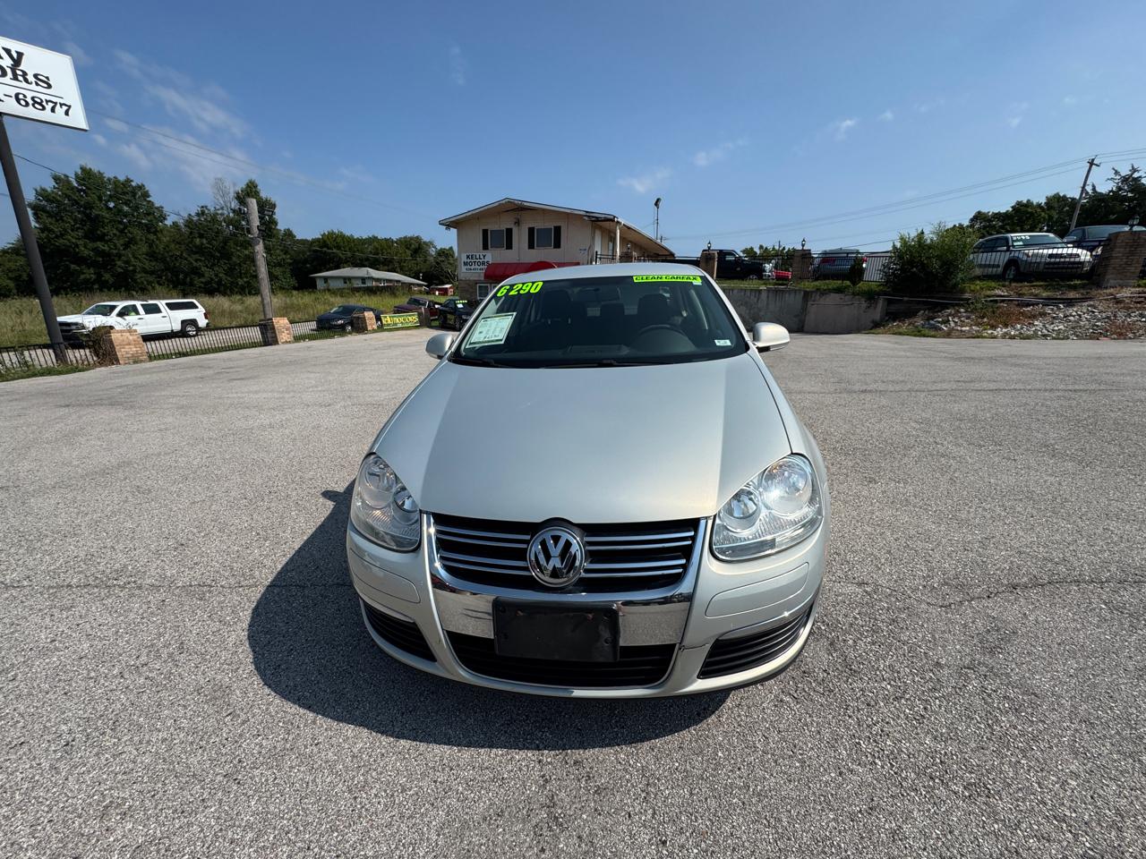 Volkswagen Jetta  2010