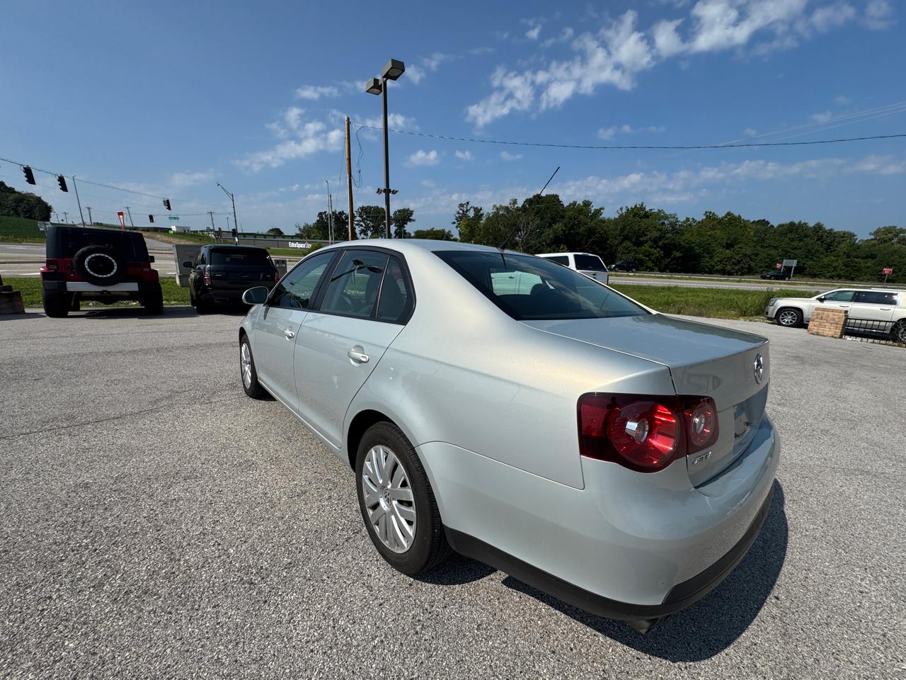 Volkswagen Jetta  2010