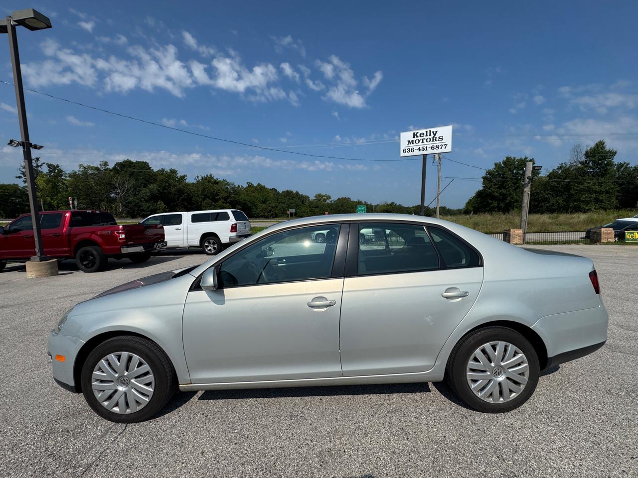 Volkswagen Jetta  2010