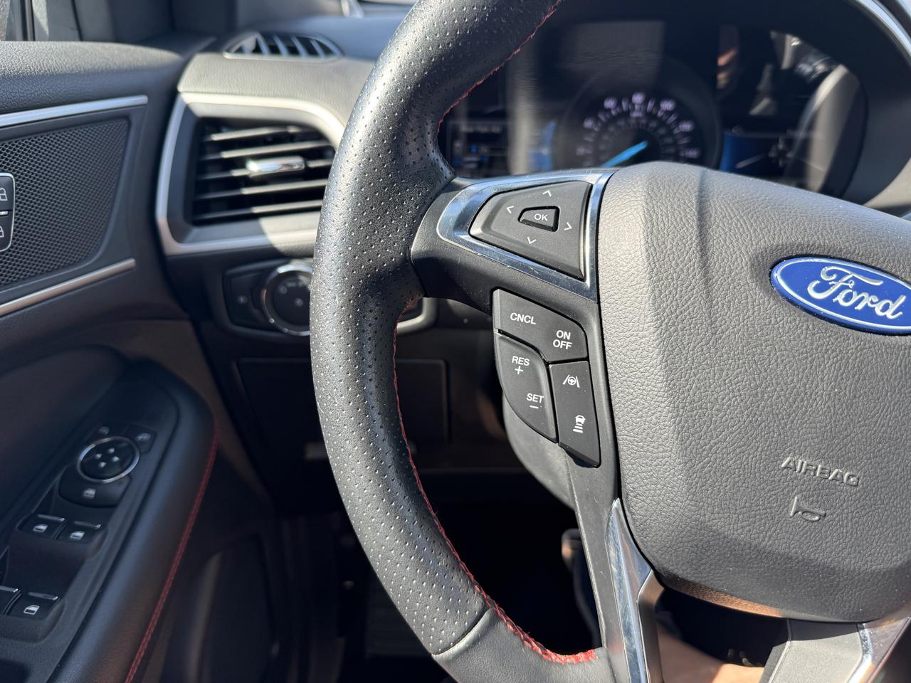 Ford Edge  2021