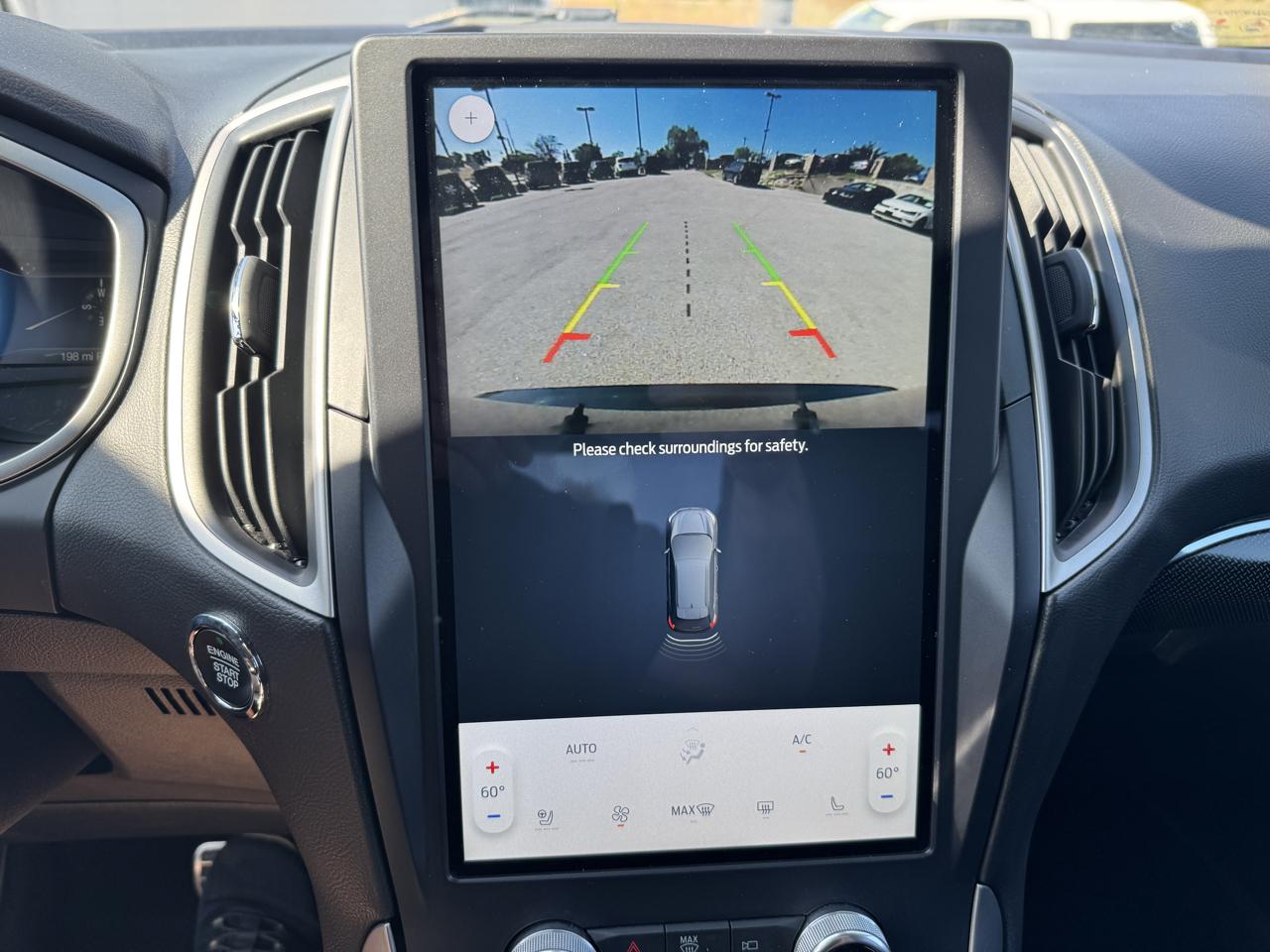 Ford Edge  2021