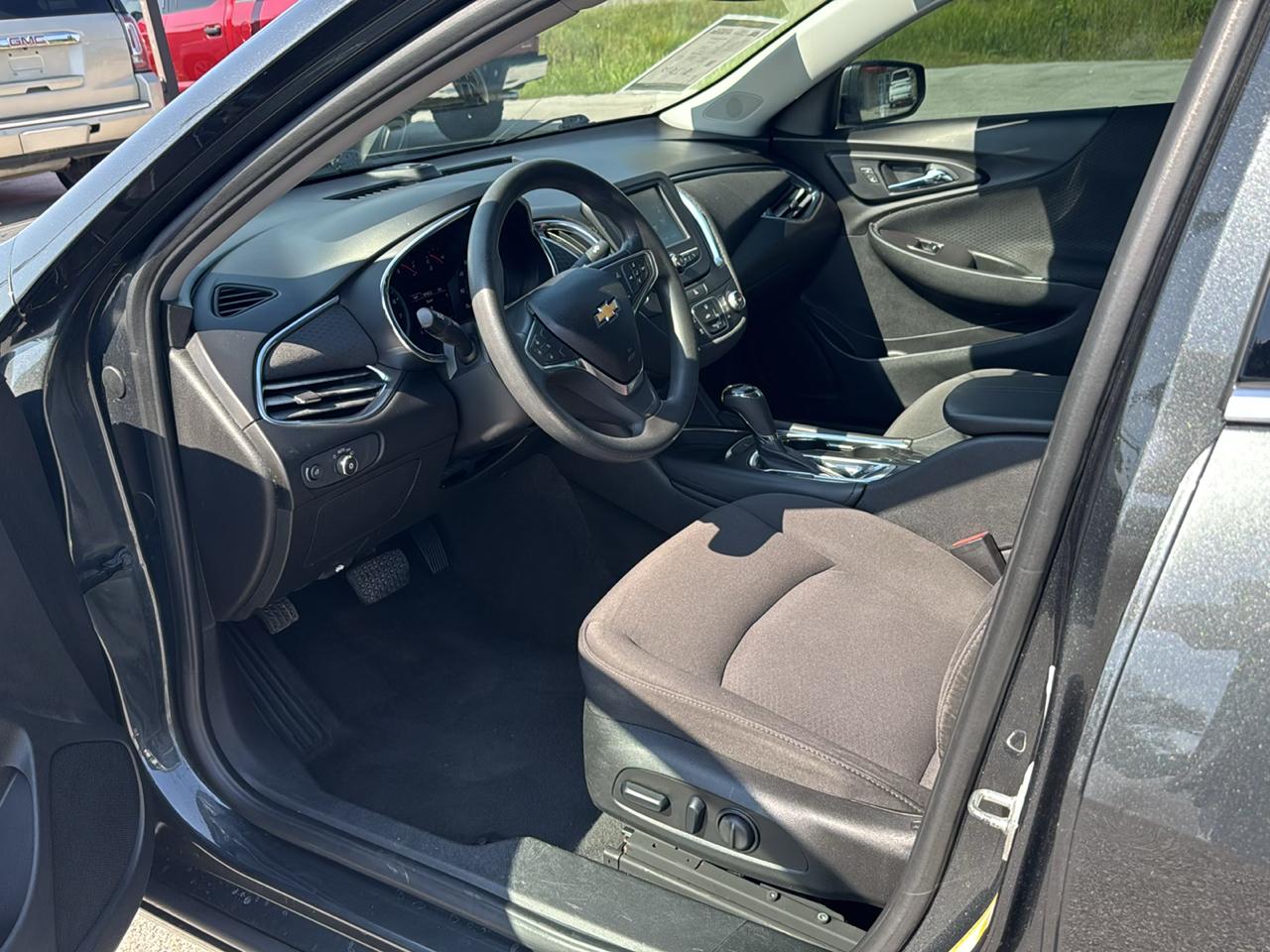Chevrolet Malibu  2018
