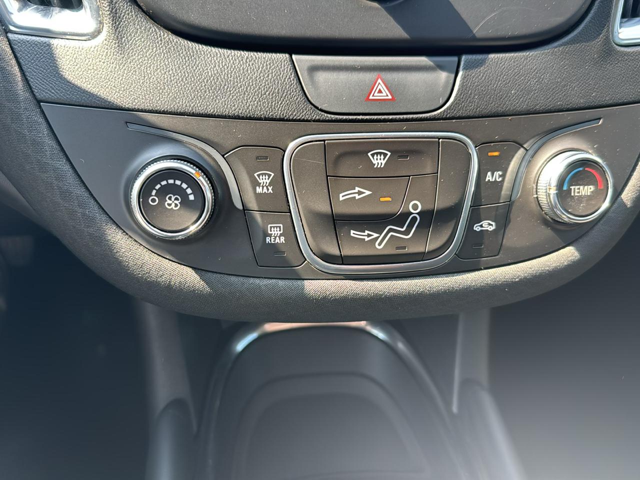Chevrolet Malibu  2018