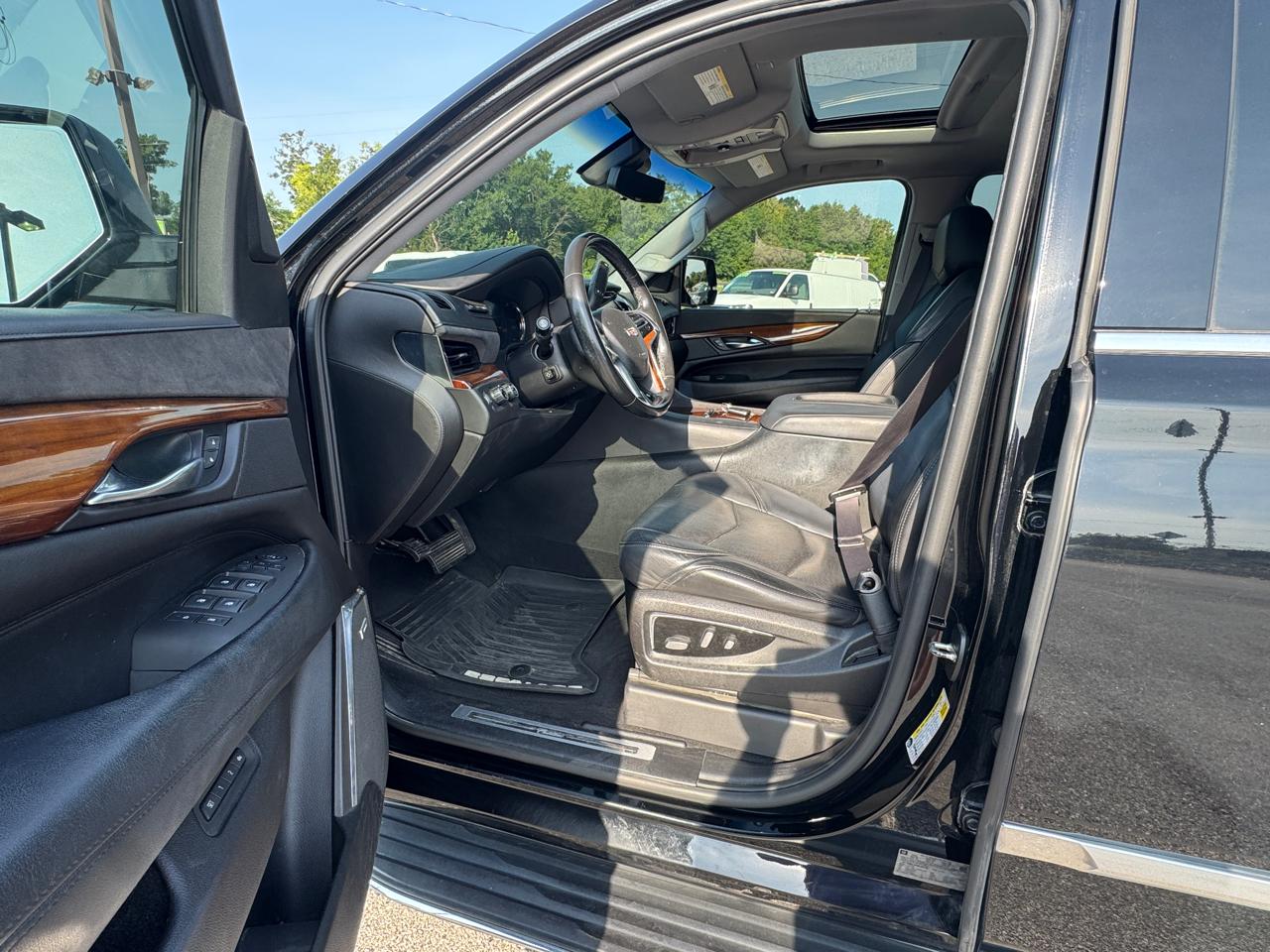 Cadillac Escalade  2017