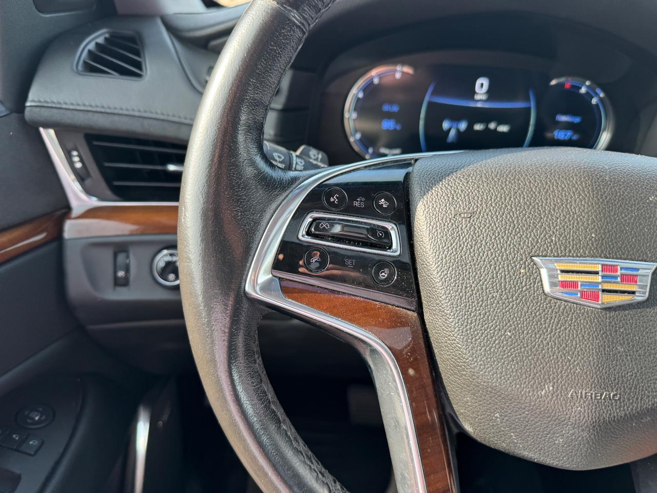 Cadillac Escalade  2017