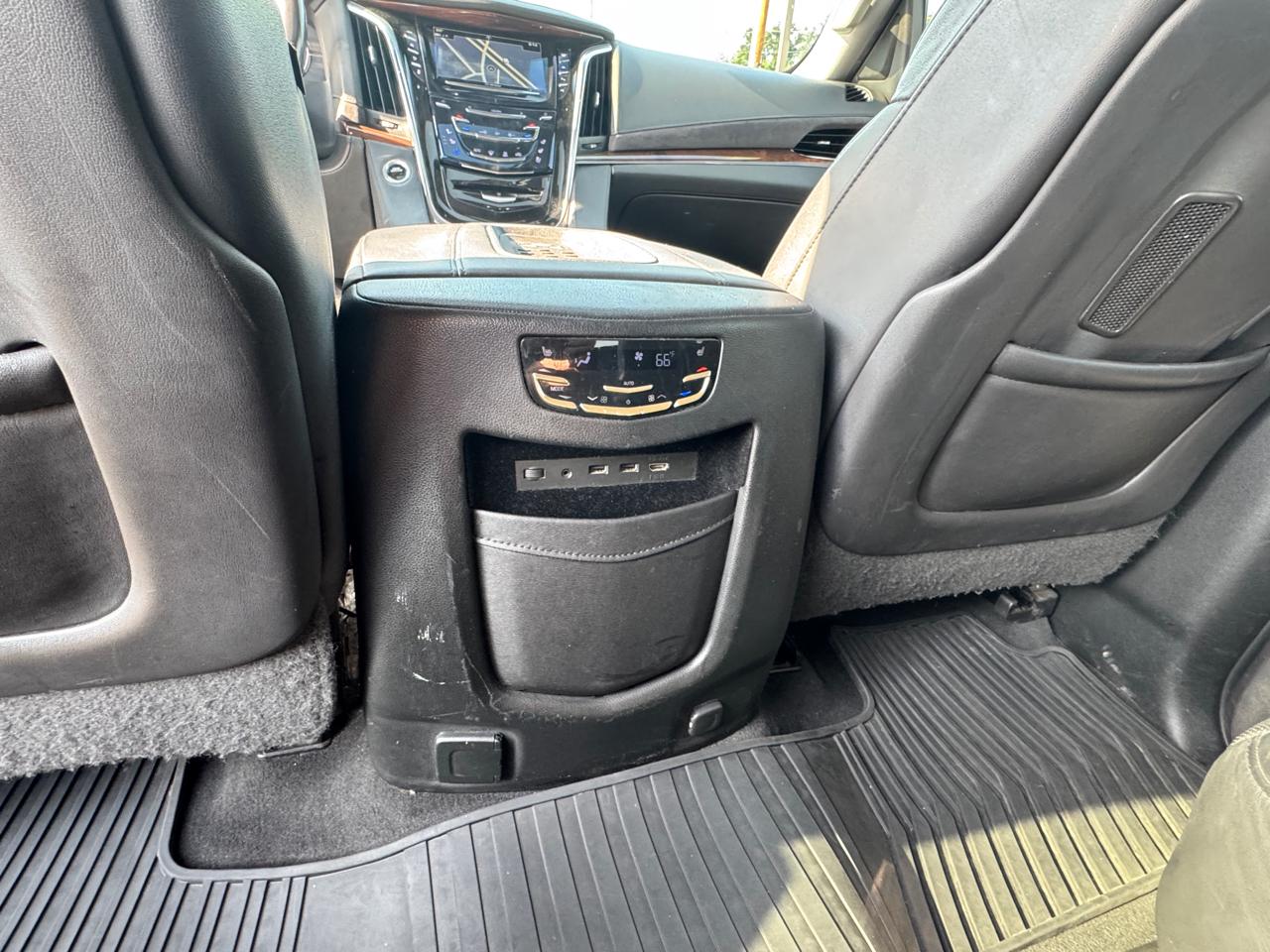 Cadillac Escalade  2017