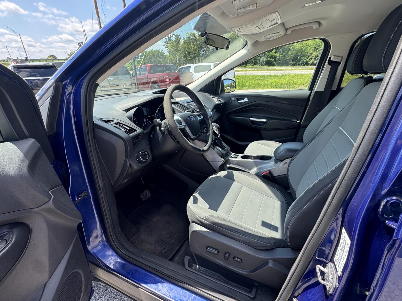 Ford Escape  2014