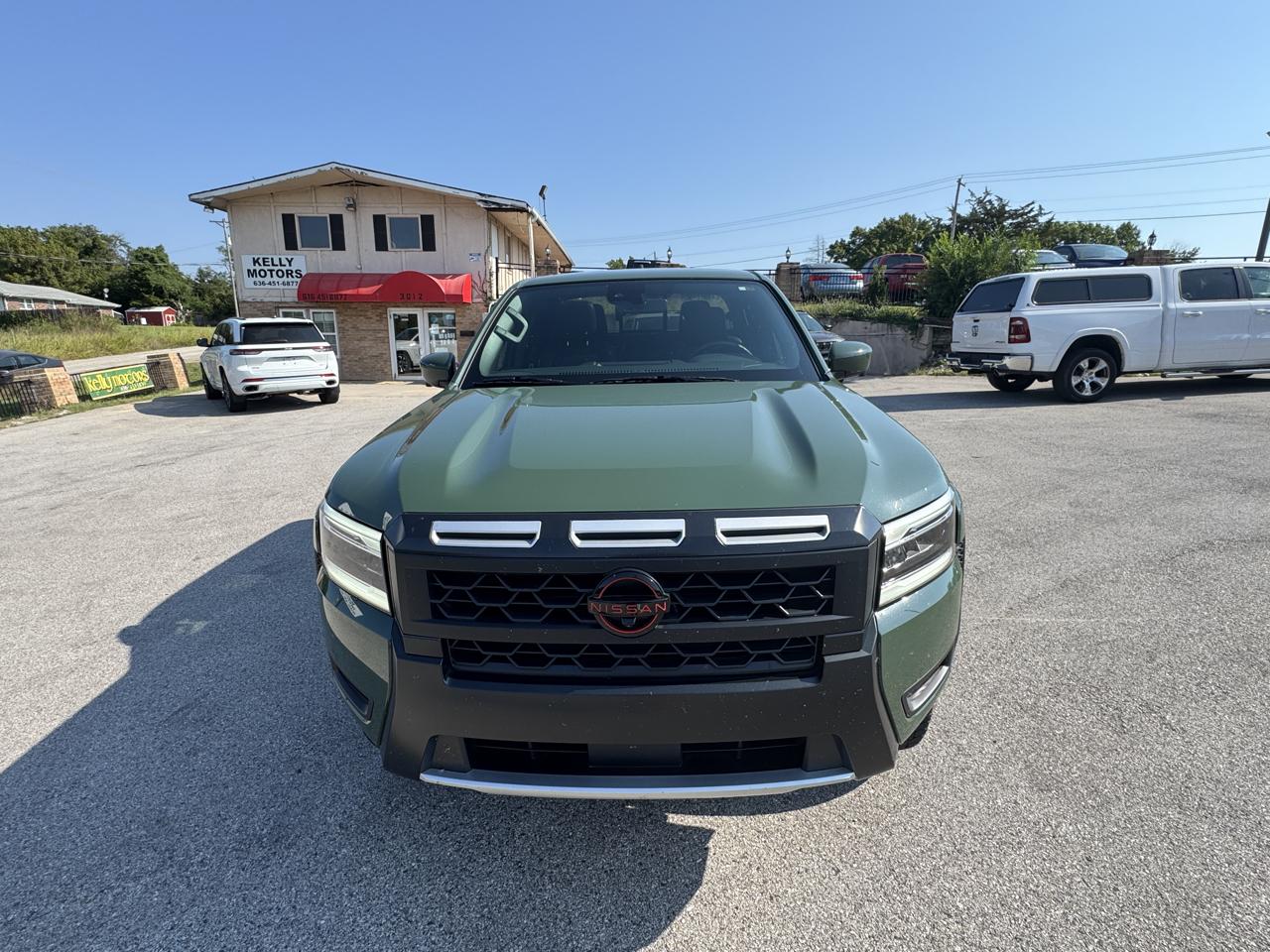 Nissan Frontier  2025