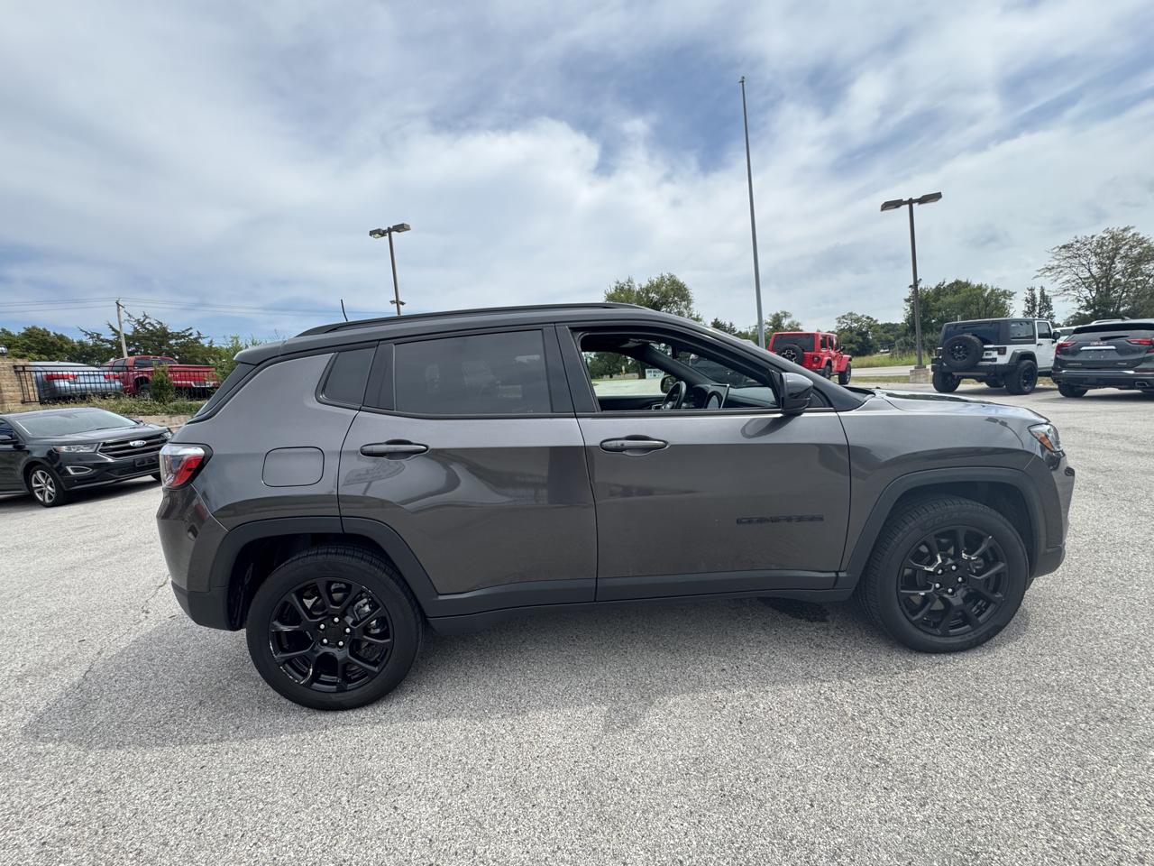 Jeep Compass Altitude 4D SUV 4WD 2023