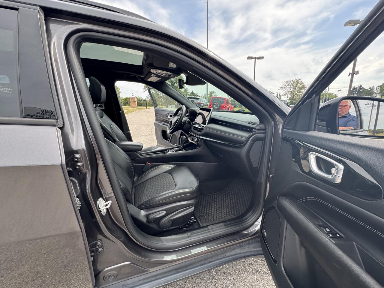 Jeep Compass Altitude 4D SUV 4WD 2023