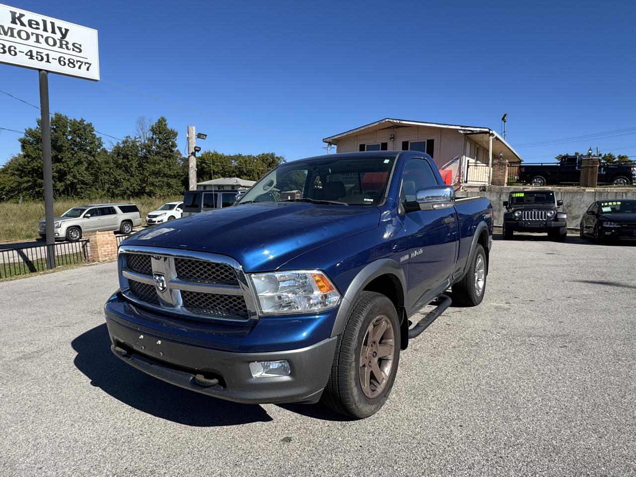 2009 Dodge Ram 1500 2dr Reg Cab 135" WB 4WD