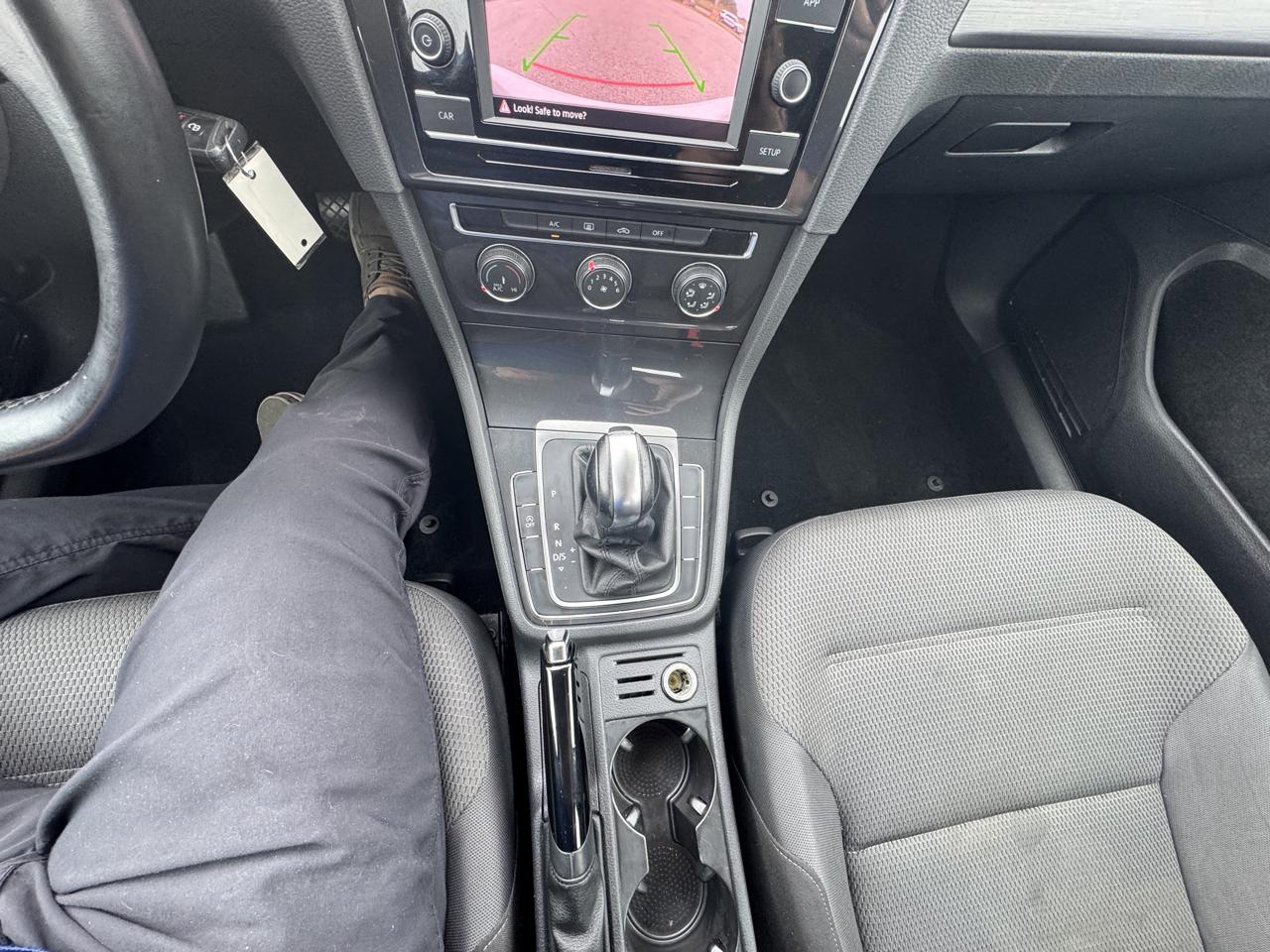 Volkswagen Golf  2019