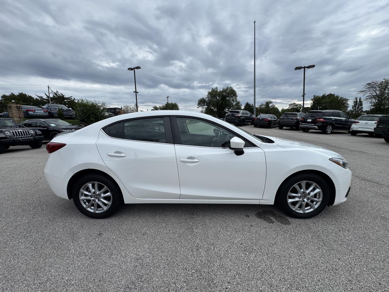 Mazda MAZDA3  2016