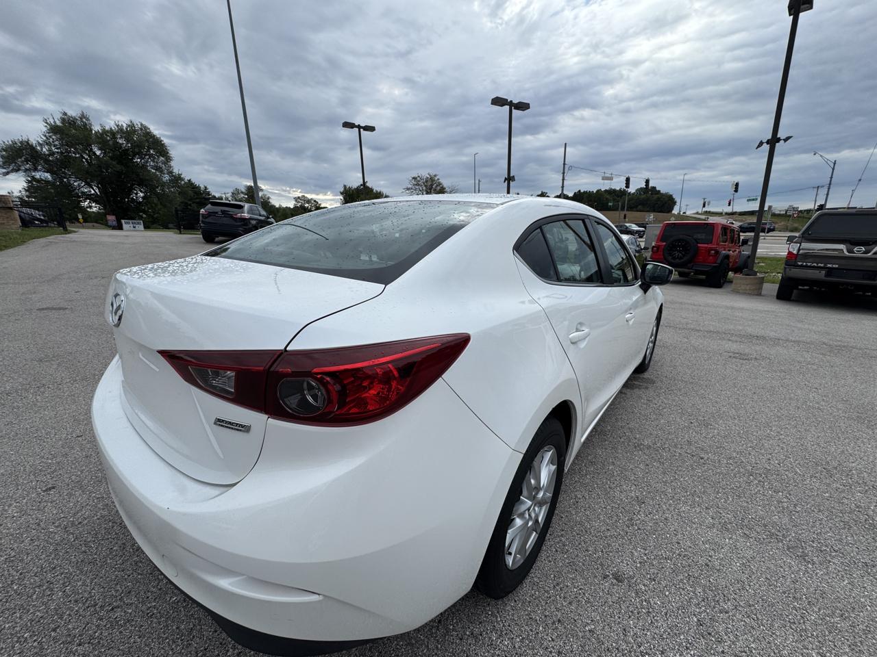 Mazda MAZDA3  2016