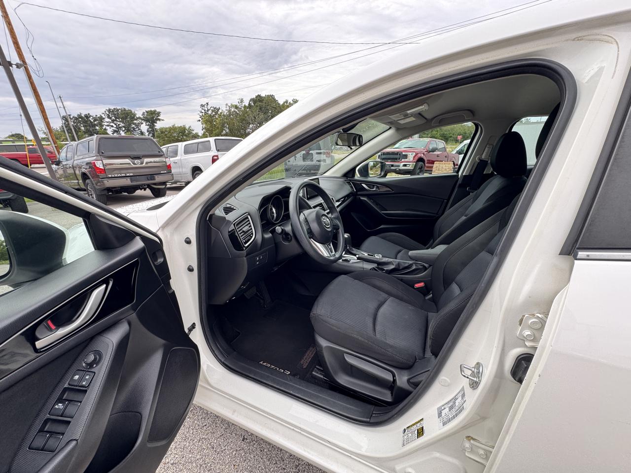 Mazda MAZDA3  2016