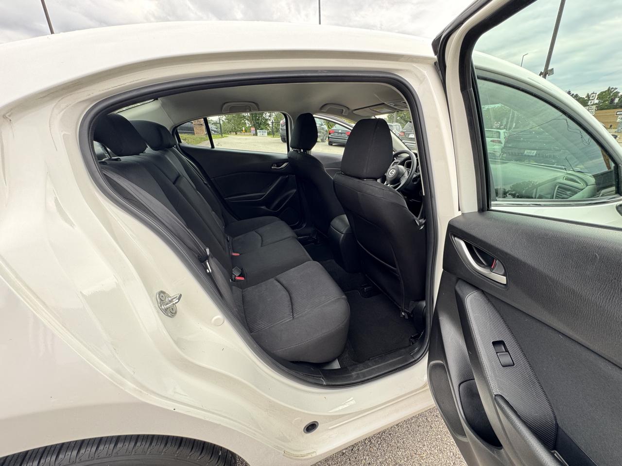 Mazda MAZDA3  2016