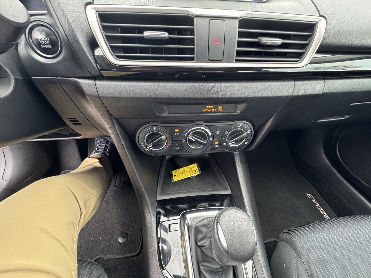 Mazda MAZDA3  2016