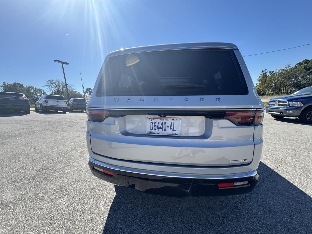 Jeep Wagoneer  2022