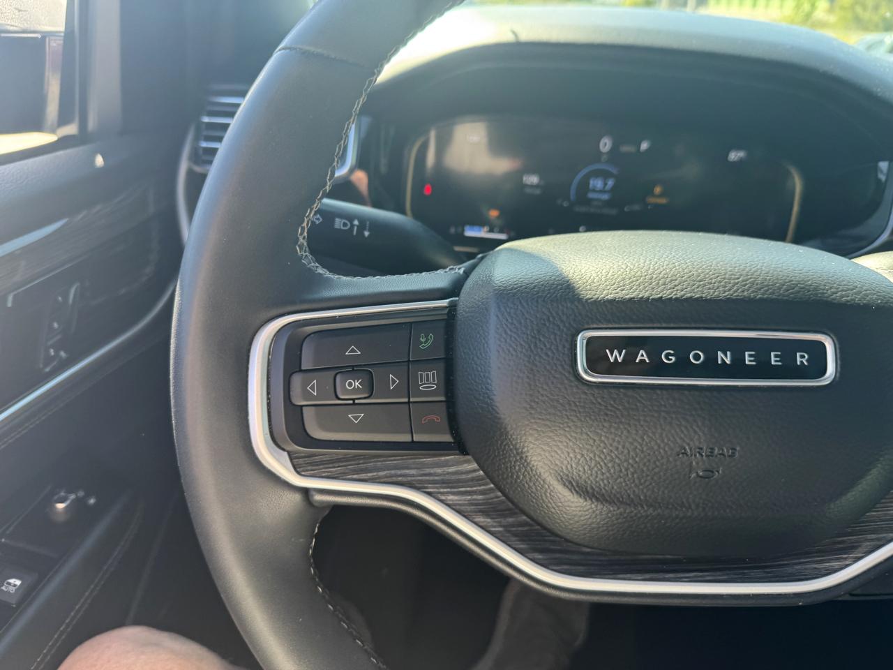 Jeep Wagoneer  2022