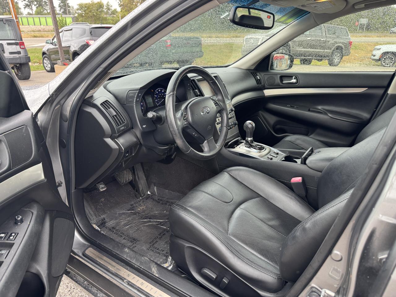 Infiniti G Sedan G25x AWD 2011