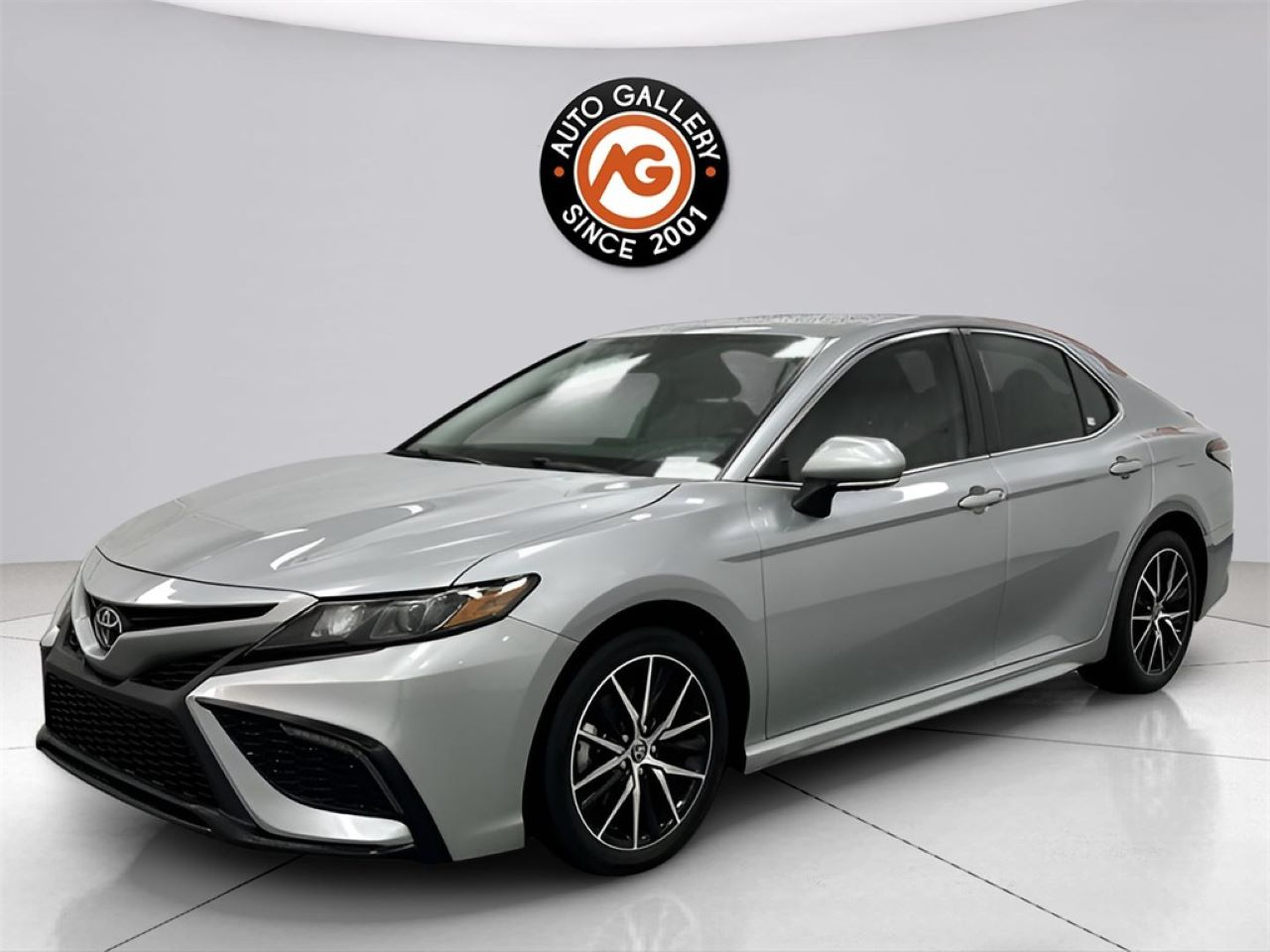 2023 Toyota Camry SE Auto (Natl)