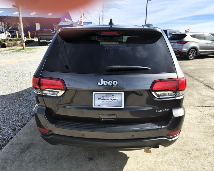 Jeep Grand Cherokee Laredo 2WD 2020