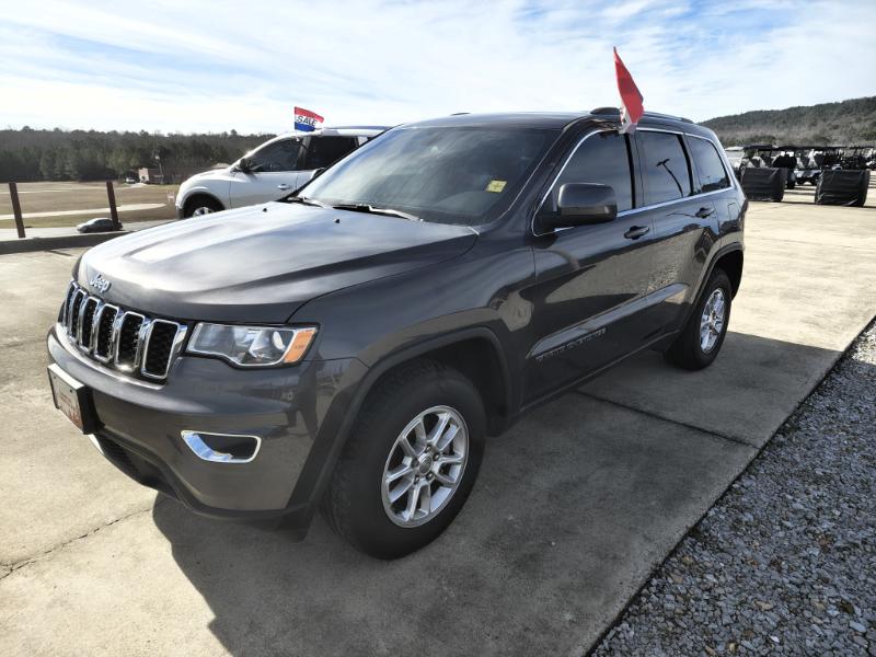 Jeep Grand Cherokee Laredo 2WD 2020