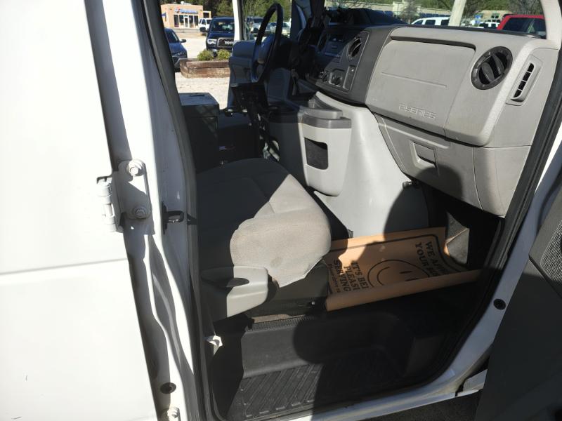 Ford Econoline E-150 2014
