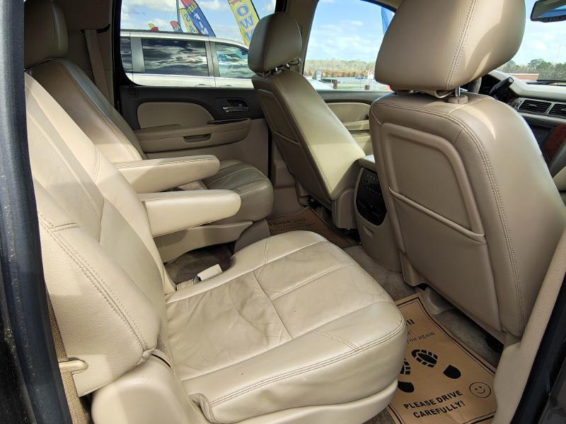 Chevrolet Suburban LT 1500 2WD 2013