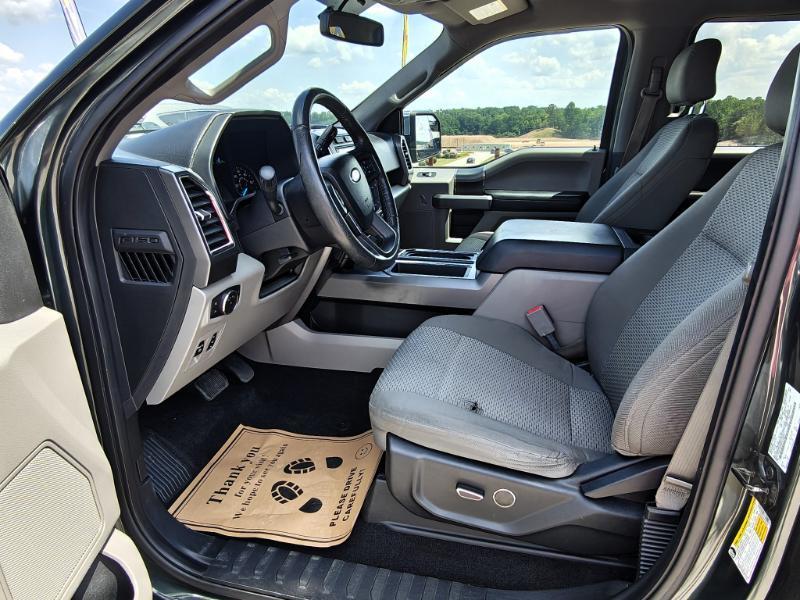 Ford F-150 XL SuperCrew 5.5-ft. Bed 4WD 2015