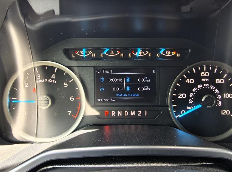 Ford F-150 XL SuperCrew 5.5-ft. Bed 4WD 2015