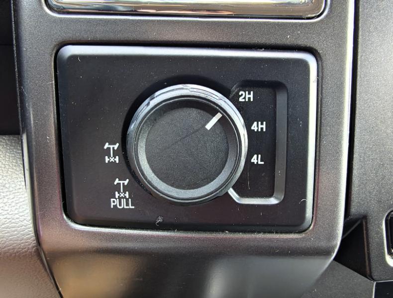 Ford F-150 XL SuperCrew 5.5-ft. Bed 4WD 2015