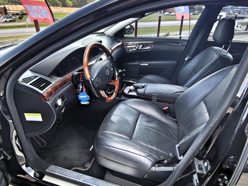 Mercedes-Benz S-Class S550 2008